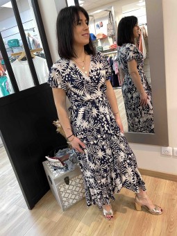 Robe longue a volant