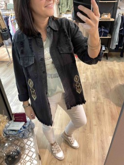 Veste en jean broderie ethnique