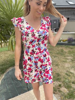 Robe fleurie avec ceinture