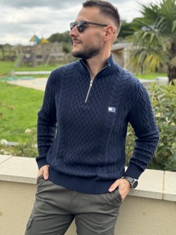 PULL BADGE CABLE QRTR ZIP -...